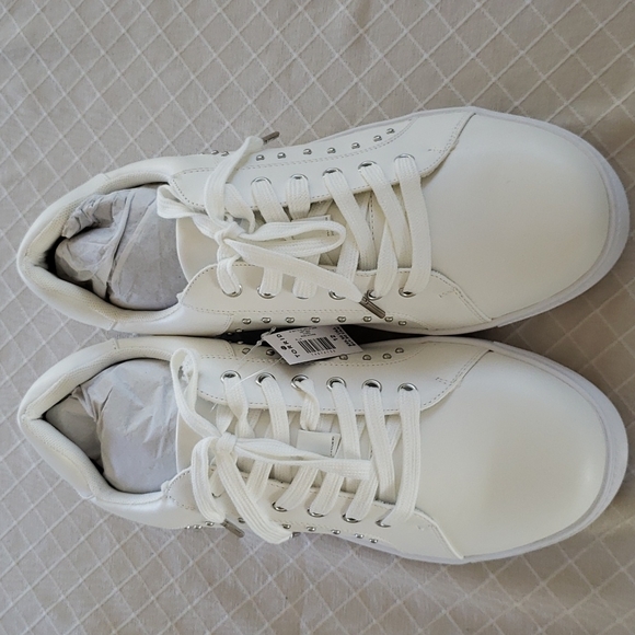 TORRID WHITE FAUX LEATHER STUDDED LACE-UP SNEAKERs 12 (WW) Shoes - Picture 6 of 7